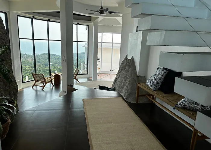 Villa On The Rocks
