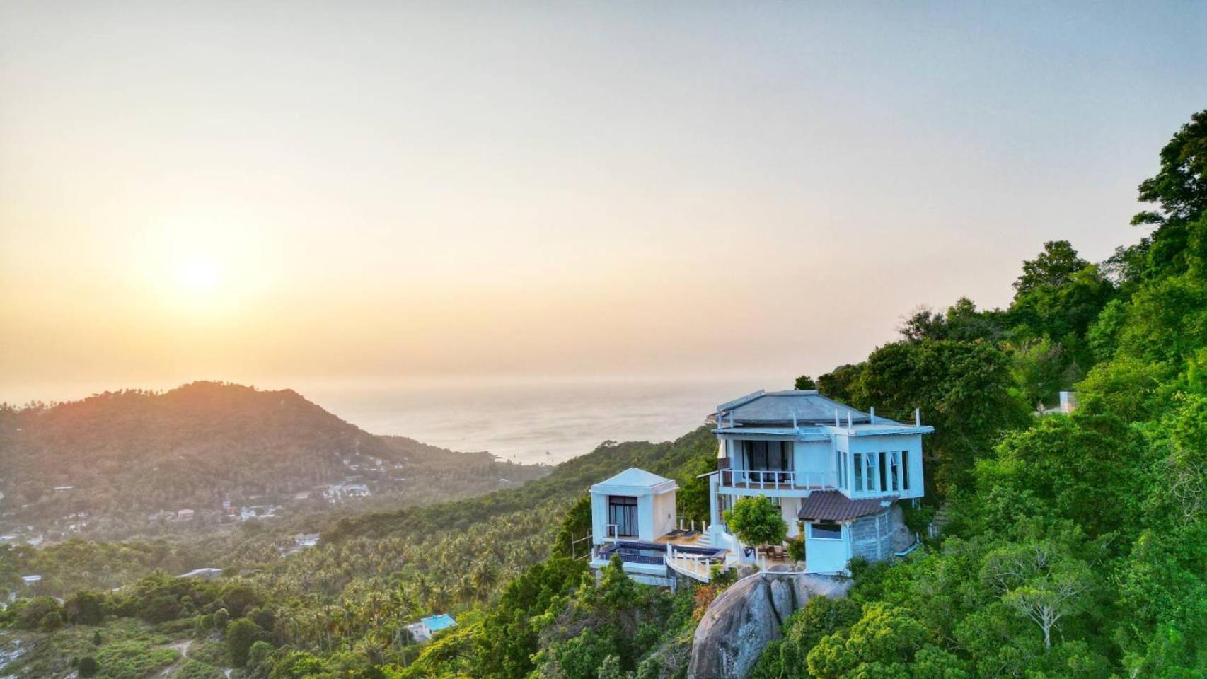 On The Rocks Villa *